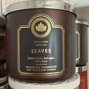 Bath & body white barn candle